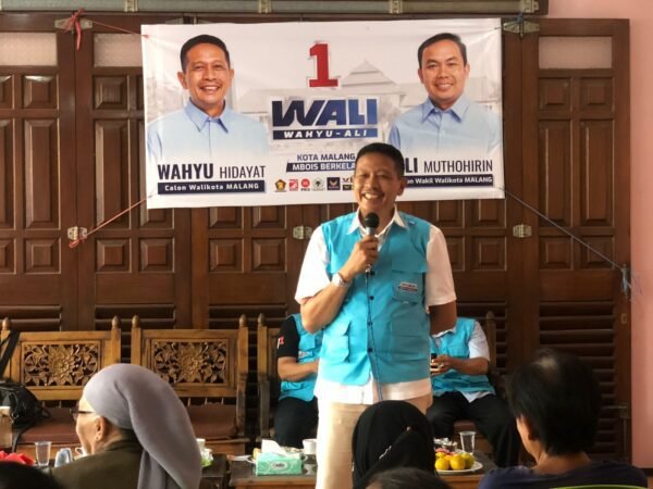SOSIALISASI DAN BANTENGAN BOCIL DALAM KAMPANYE CALON WALI KOTA MALANG