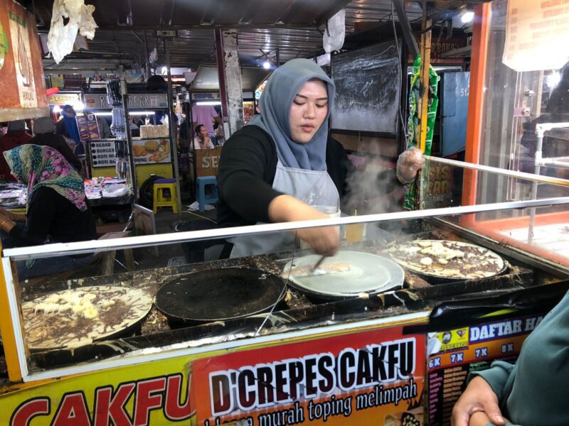 D'Crepes Cakfu, Jajanan Malam Favorit Di Alun-Alun Kota Batu