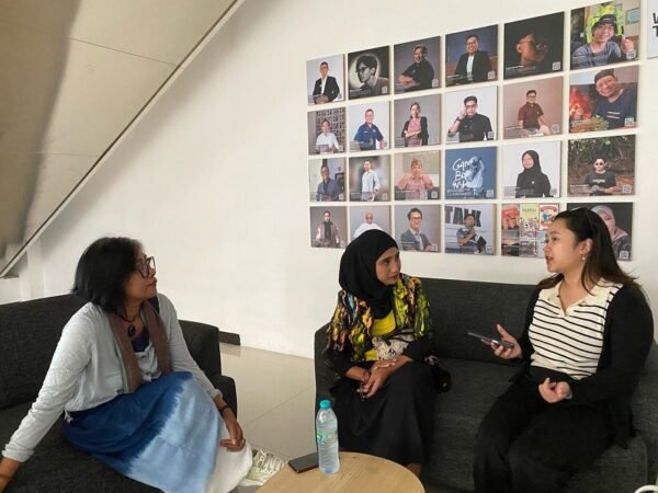 Rieke Fransisca, Pengrajin Batik dan Desainer Tas yang Mengangkat Budaya Indonesia