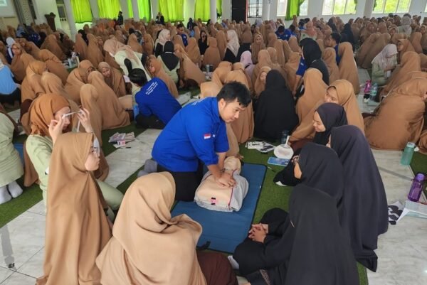 Dosen UMM Ajari Siswa Hadapi Situasi Henti Jantung