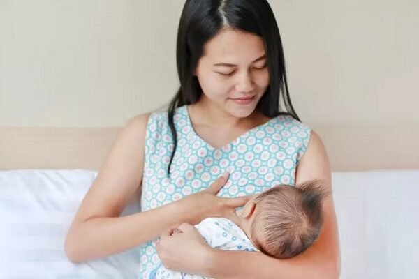 18 Makanan dan Minuman Agar ASI Kental dan Banyak, Bunda Wajib Tahu!