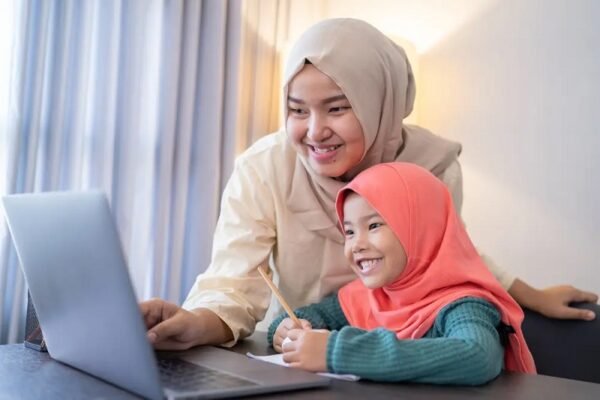 Mengajarkan Nilai Agama ke Anak Tanpa Membuat Orang Lain Merasa Tidak Nyaman
