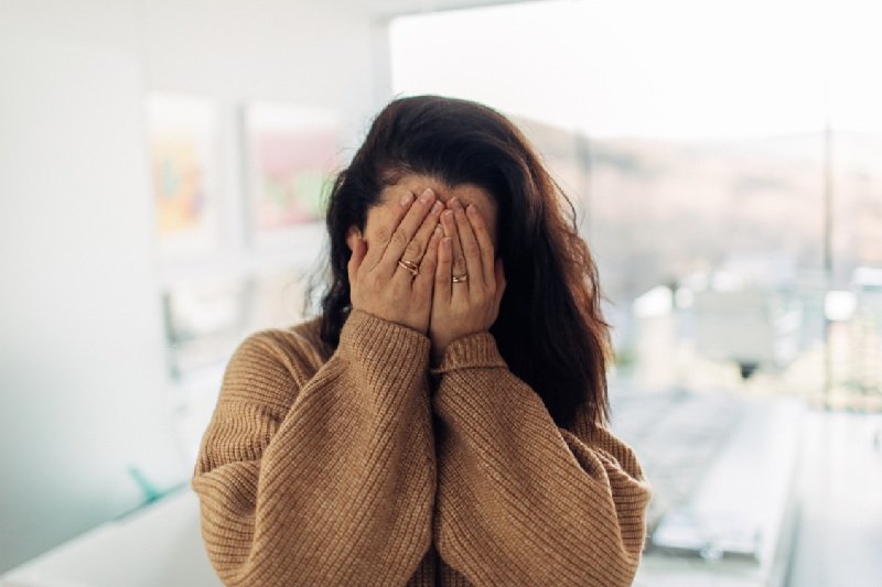 Ketika Rasa Minder Mulai Menguasai, Bagaimana Cara Mengatasinya?