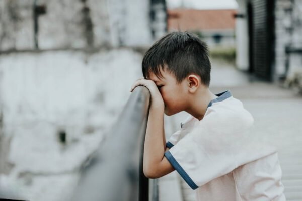 Saat Anak Takut Gagal, Bagaimana Cara Membantu Mereka Lebih Percaya Diri?