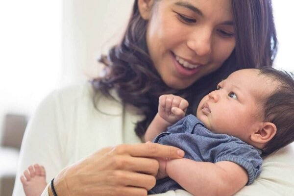 7 Ciri-ciri Bayi Cerdas Usia 2 Bulan yang Wajib Diketahui Bunda, Salah Satunya Bisa Berinteraksi