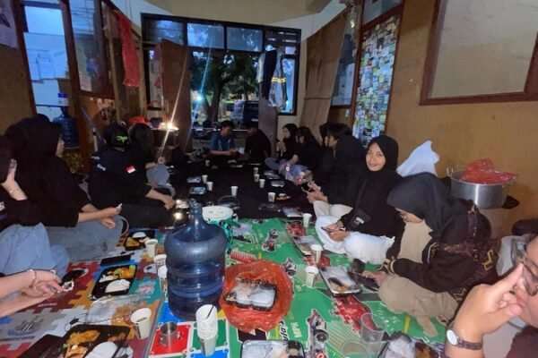 Kehangatan Bukber UKM G-PHOC Universitas Gajayana Malang Pasca Pergantian Pengurus