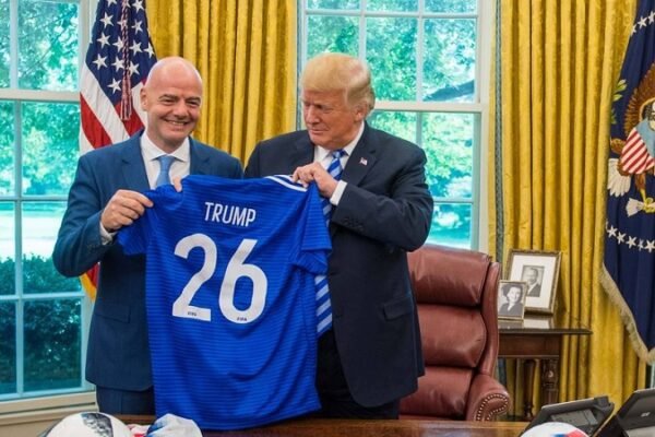Presiden FIFA Bela Kedekatan dengan Trump, Sebut Krusial untuk Piala Dunia 2026
