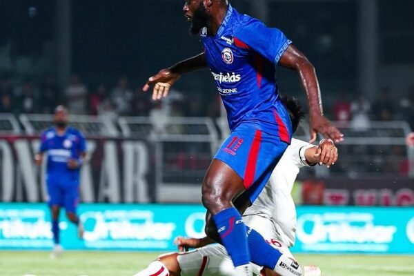 Arema FC Takluk 1-2 di Kandang Malut United