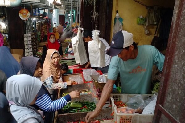 Harga Sayuran di Pasar Induk Gadang Stabil, Pedagang Perkirakan Bisa Berubah Pekan Depan