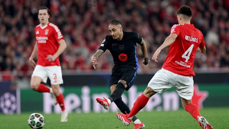 Gol Tunggal Raphinha Menangkan Barcelona, Benfica Tak Berkutik