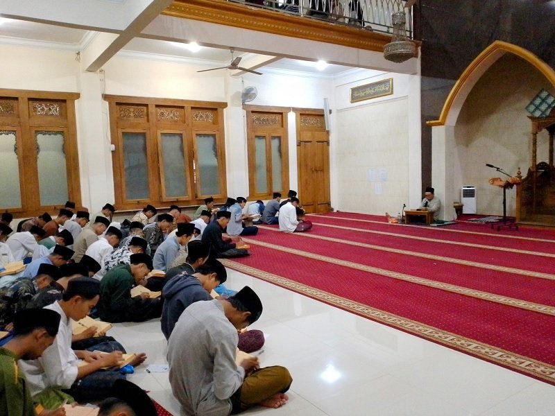 Pondok Pesantren Sunan Kalijogo Gelar Khotmil Ngaji Kilatan Ramadan
