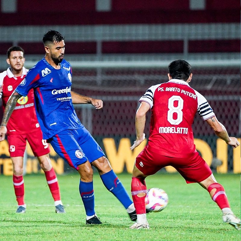 Taklukkan Barito Putera 4-2, Arema Naik ke 6 Besar