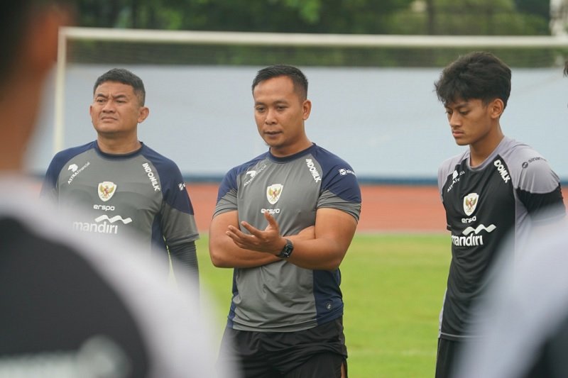 Erick Thohir Sebut Sofie Imam Penuhi Standar Asisten Pelatih Fisik Ala Patrick Kluivert