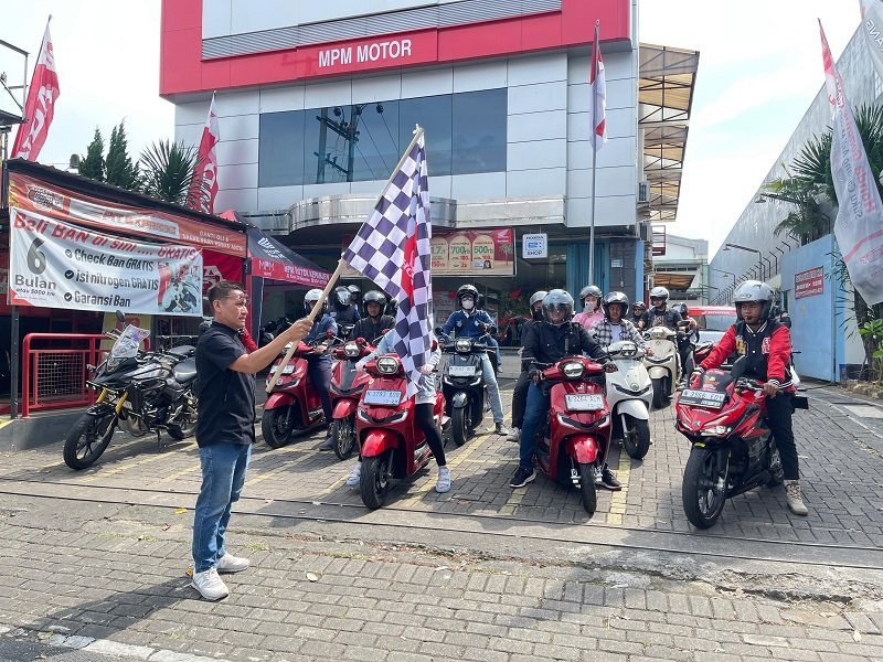 014-Pemberangkatan komunitas Honda di HDC 2025 Komunitas Honda Jatim Serbu dan Meriahkan Honda Dream Cup 2025 Seri Malang