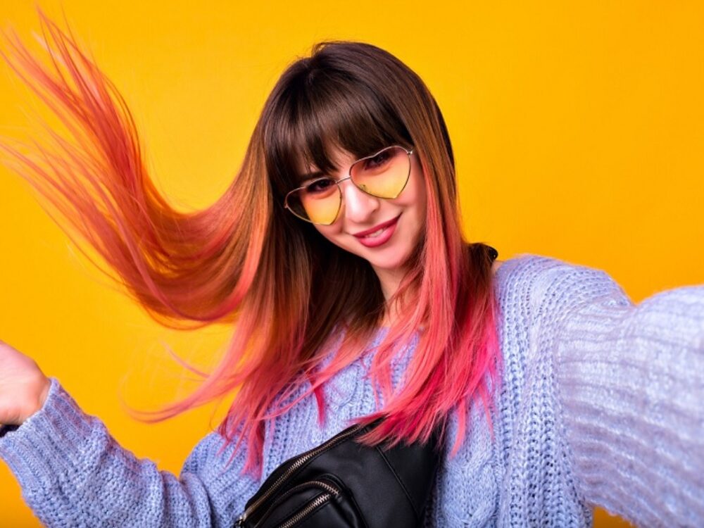 015-Rambut berwarna Punya Rambut Berwarna? Ini 8 Cara Merawatnya Agar Tetap Sehat dan Tidak Gampang Luntur