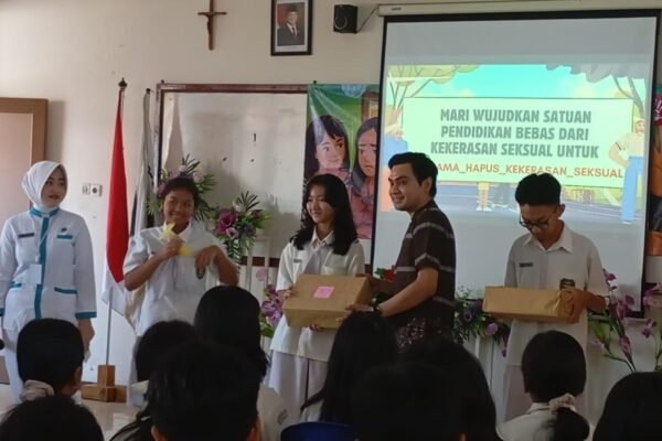 STIKES Maharani Ajak Siswa SMPK Mardi Wiyata Kota Malang Kenali Cara Cegah dan Atasi Pelecehan Seksual