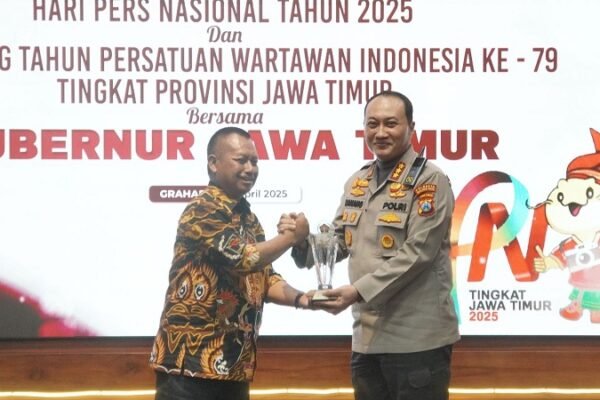 Kapolresta Malang Kota Raih Penghargaan Rastra Sewakottama Award 2025 di Malam Puncak HPN