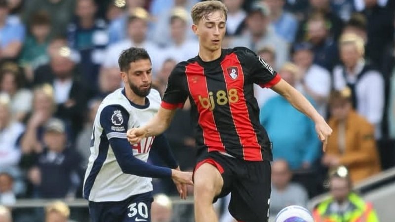 Idolakan Mantan Kapten Real Madrid, Dean Huijsen Segera Hijrah ke La Liga?