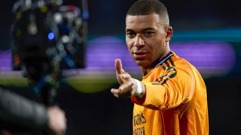 Bela Kylian Mbappe, Mantan Striker Arsenal Tekankan Pentingnya Adaptasi