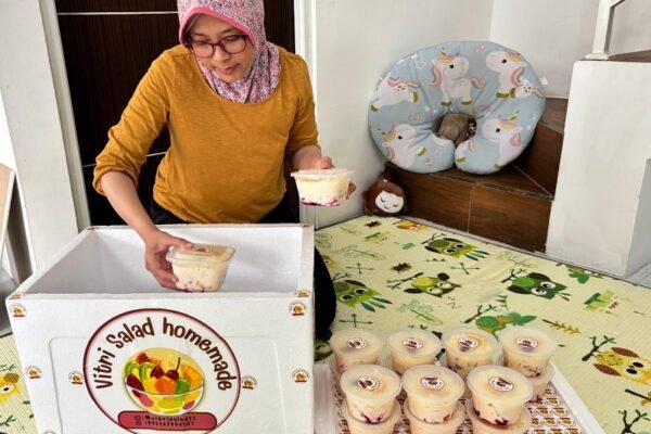 Tak Hanya Rajai Lhokseumawe, Vitri Salad Kini Jadi Favorit Pecinta Makanan Sehat Kota Malang