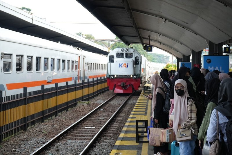 Jumlah Penumpang di Stasiun Malang Tembus 654 Ribu pada Kuartal I 2025, Tumbuh 9,05 Persen