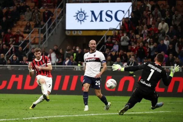 Sempat Tertinggal, AC Milan Taklukkan Bologna 3-1