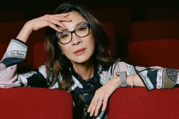Michelle Yeoh Jadi Dokter Pembunuh di 'The Surgeon'