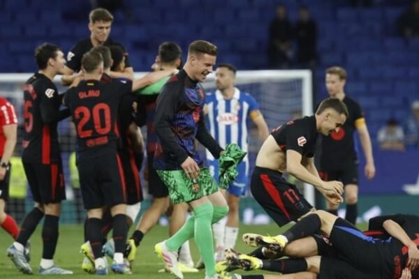 Menang 2-0 di Kandang Espanyol, Barcelona Juara La Liga 2024/2025