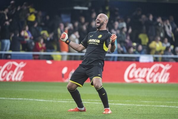 Putuskan Pensiun Sebagai Pemain di Usia 42, Pepe Reina Ganti Profesi Jadi Pelatih