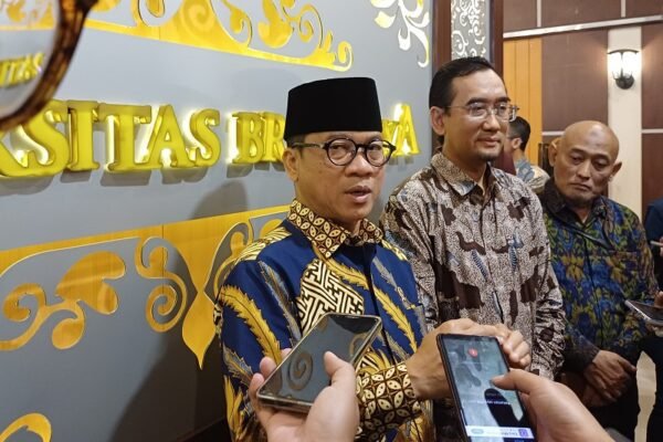 Dukung Penuh MMD UB 2025, Menteri Desa dan PDTT Yandri Susanto Lepas 1.000 Mahasiswa Pengabdian