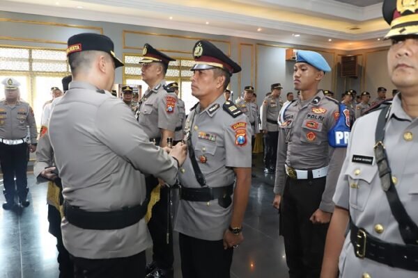 Kapolresta Malang Kota Pimpin Sertijab Tiga Pejabat Strategis, Tekankan Penguatan Kinerja dan Penyesuaian Personel