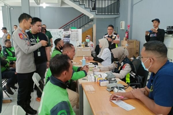 Hari Bhayangkara ke-79, Polresta Malang Kota Dua Hari Bhakti Kesehatan Gratis ke Ratusan Driver Ojol