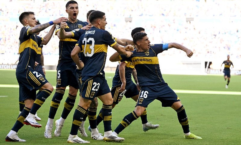 Diwarnai 3 Kartu Merah, Boca Juniors Bermain Imbang dengan Benfica 2-2