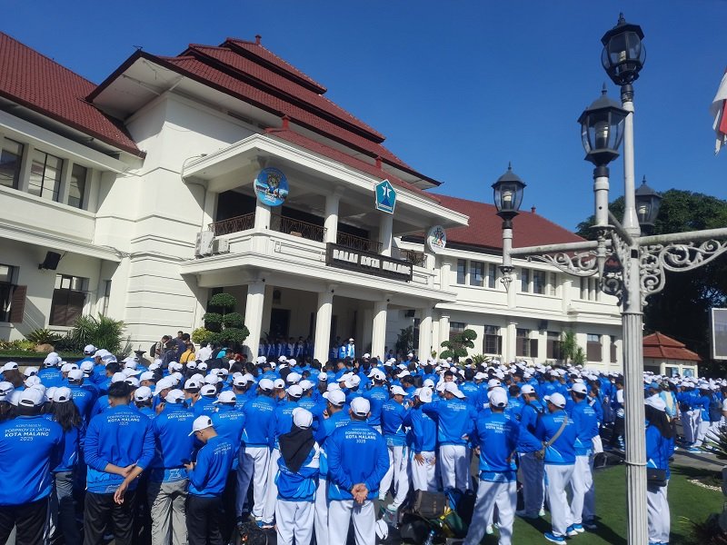 Bidik Juara Umum di Porprov Jatim 2025, Wahyu Hidayat Lepas Kontingen Kota Malang