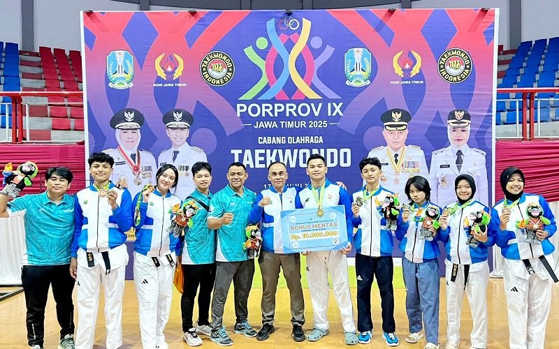 304-Tim Taekwondo Kota Malang Cabor Taekwondo Sumbang 9 Medali Bagi Kota Malang