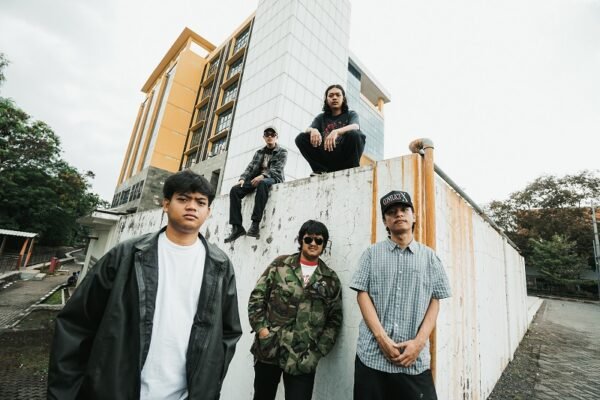 Dazzle Kembali Rilis Single Baru ‘A Void Within’