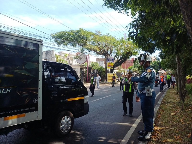 Sejumlah 225 Kendaraan Diperiksa 35 Ditilang, Dishub Malang Razia Angkutan Tak Lolos KIR