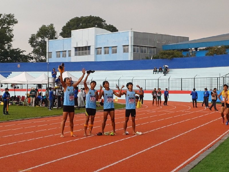 Kalah dari Kota Kediri, Estafet 4x100 Putra Kota Malang Sabet Perak