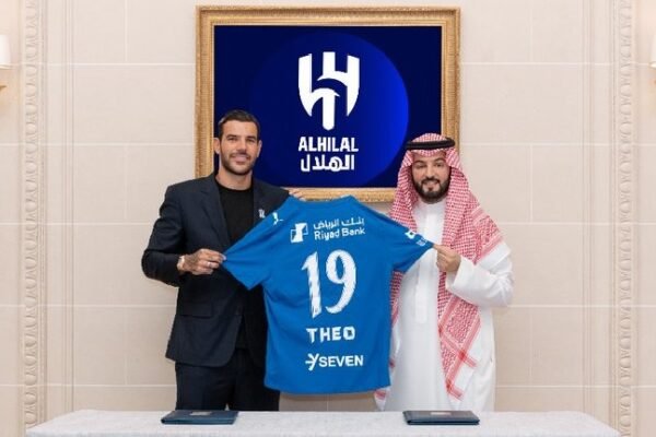Al Hilal Resmi Datangkan Theo Hernandez dari AC Milan