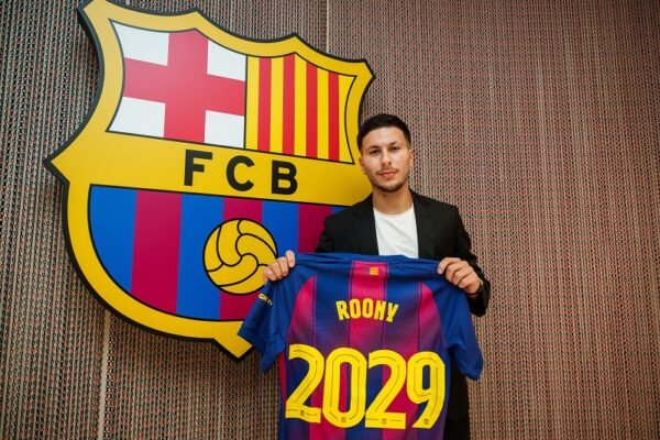 Barcelona Resmi Kontrak Roony Bardghji dari Copenhagen