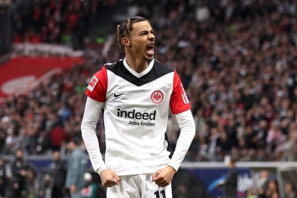 Liverpool Intensifkan Negosiasi Datangkan Hugo Ekitike, Siapkan Perombakan Lini Depan