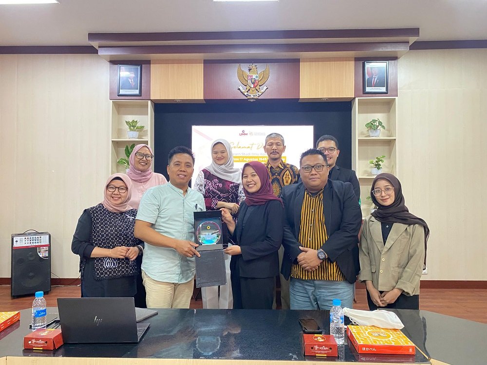 Untag Puji Praktikum di Prodi Komunikasi UMM