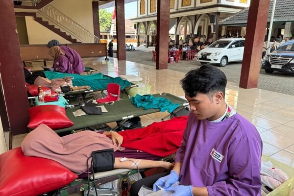 PMI Kabupaten Malang Gelar Donor Darah Keliling, Edukasi Kesehatan di Ponpes Sunan Kalijogo