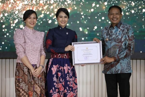 Kota Malang Quatrik Raih Penghargaan Kota Layak Anak