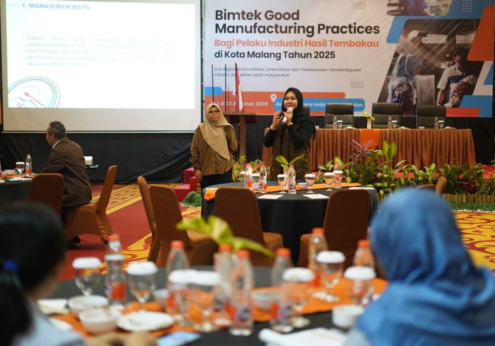 257-Pelatihan Diskopindag Diskopindag Kota Malang Gelar Pelatihan, Pacu Industri Hasil Tembakau Terapkan Standar Produksi Global