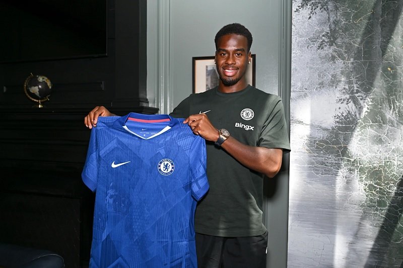 Jamie Gittens Warisi Nomor Punggung Ikonik di Chelsea