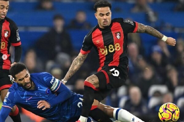 Putra Patrick Kluivert Absen Saat Bournemouth Tandang ke Anfield