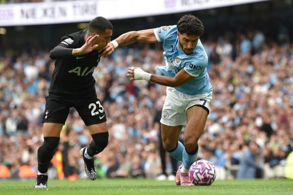 Tottenham Permalukan Manchester City 2-0