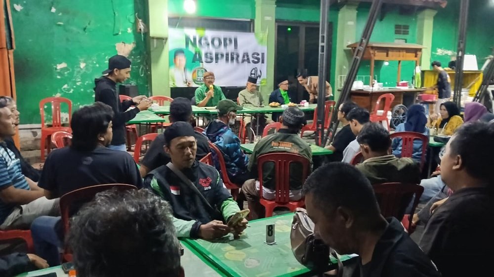 PKB Kota Malang Tampung Aspirasi Warga Lewat "Ngopi Aspirasi" di Pasar Bareng
