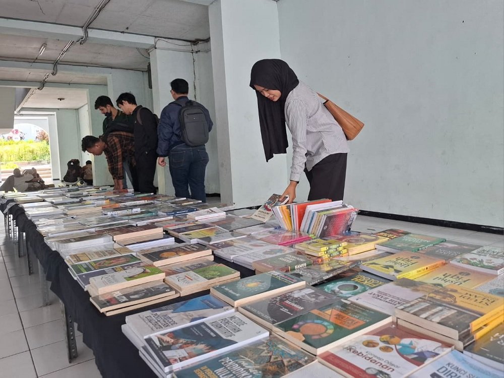 Bazar Buku UIN Maliki Press: Mengenalkan Karya Akademik Dosen UIN Maulana Malik Ibrahim Malang